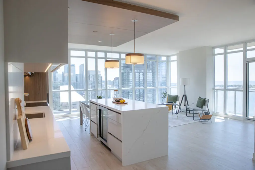 Modern luxury condo renovation in Toronto by Golden Bee Condos